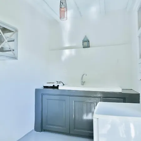 Amazing 1-bedroom House In Tinos Apartment